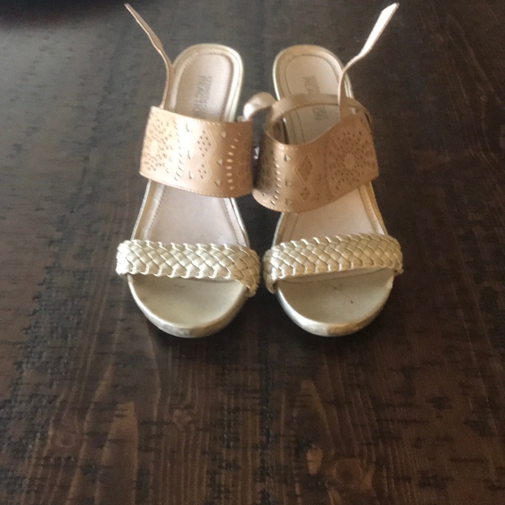 Kenneth Cole wedges